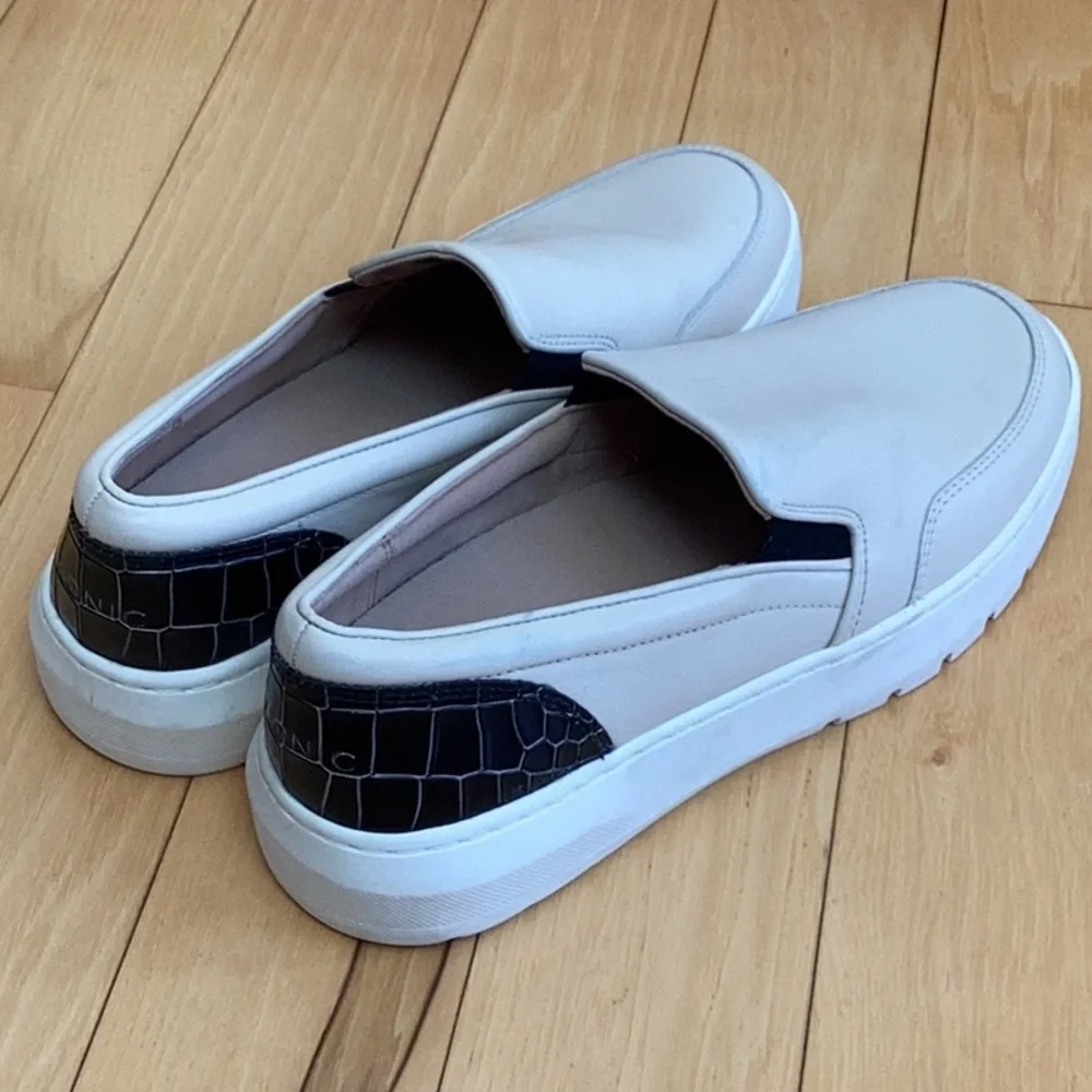 Vionic Dinora cream and black Croc or snakeskin Platform Slip On Sneaker